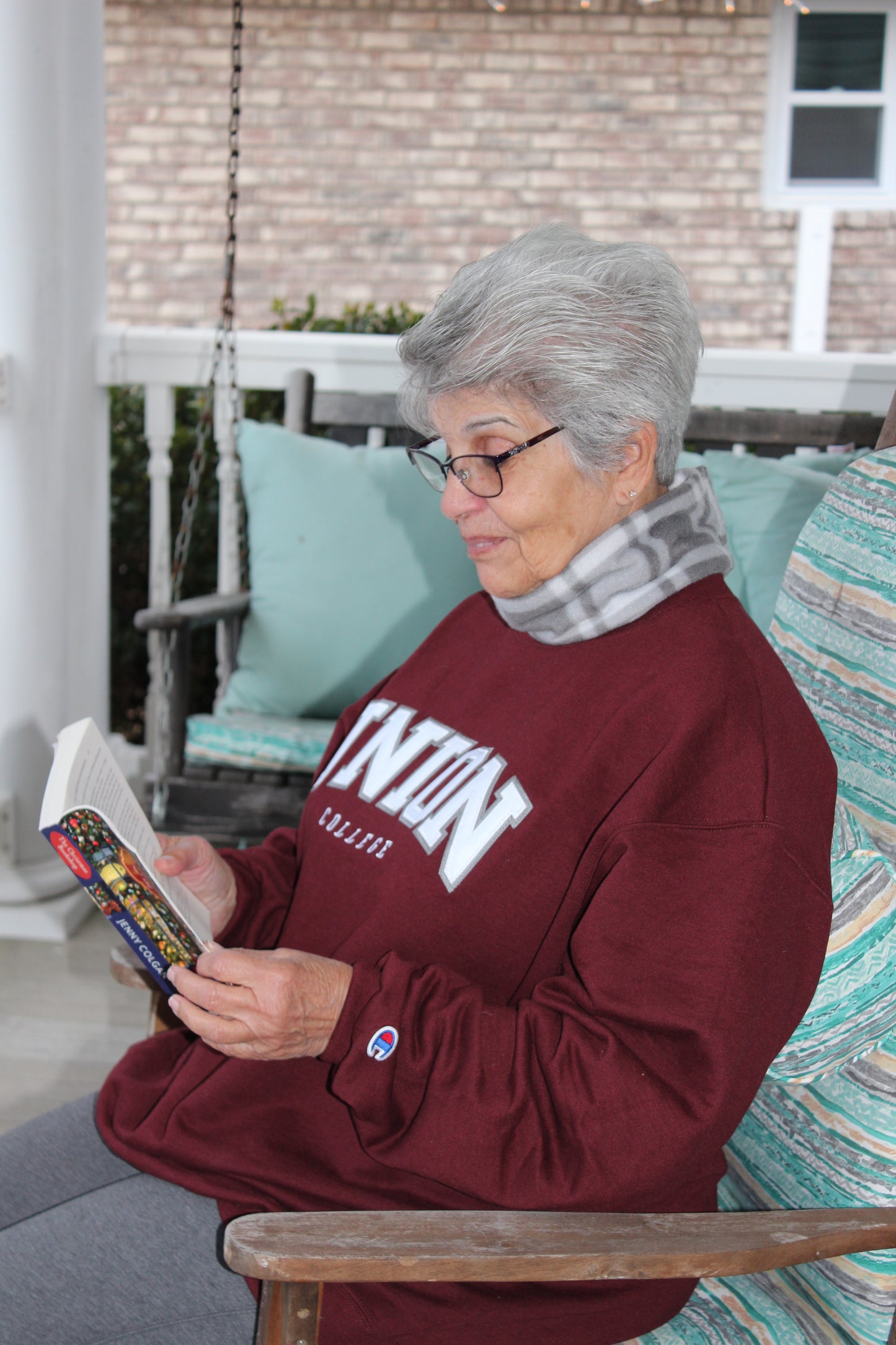 Grey Plaid Meliny™ Wrap, Neck-warmer/Neck Protector made with hook and loop (Velcro®), Anti-pill Fleece, won't bunch up. Great for any outdoor activity without the bulkiness